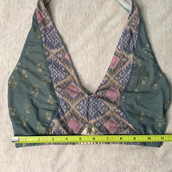 URBAN OUTFITTERS Halter Top Bralette Bra No Wires Like-New Condition - Picture 5 of 7
